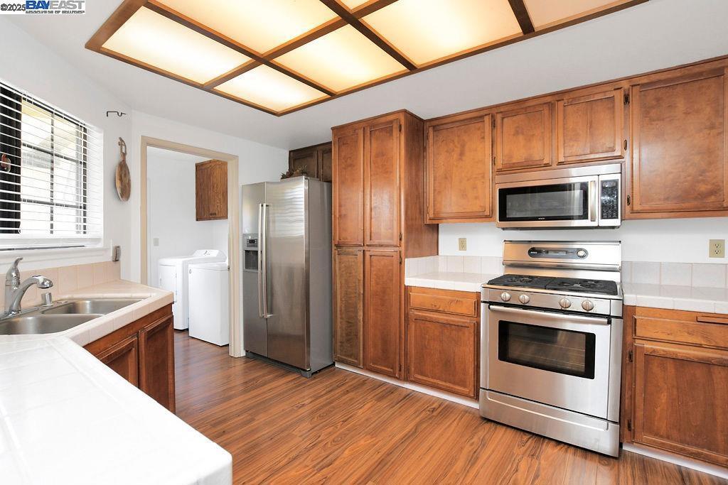 DELTA WATERFRONT ACCESS - Residential