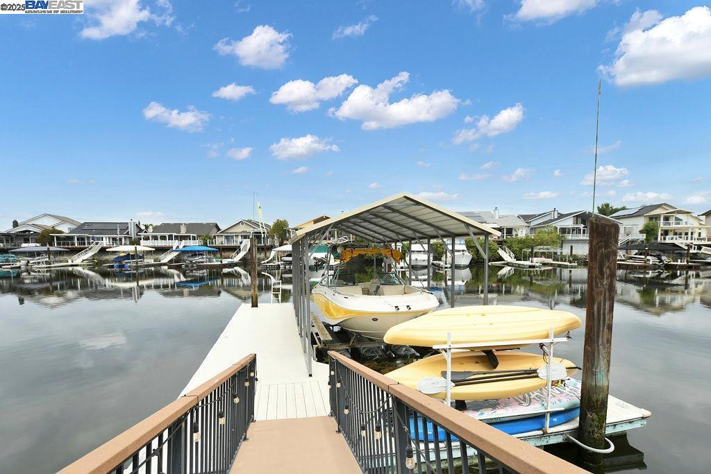 DELTA WATERFRONT ACCESS - Residential