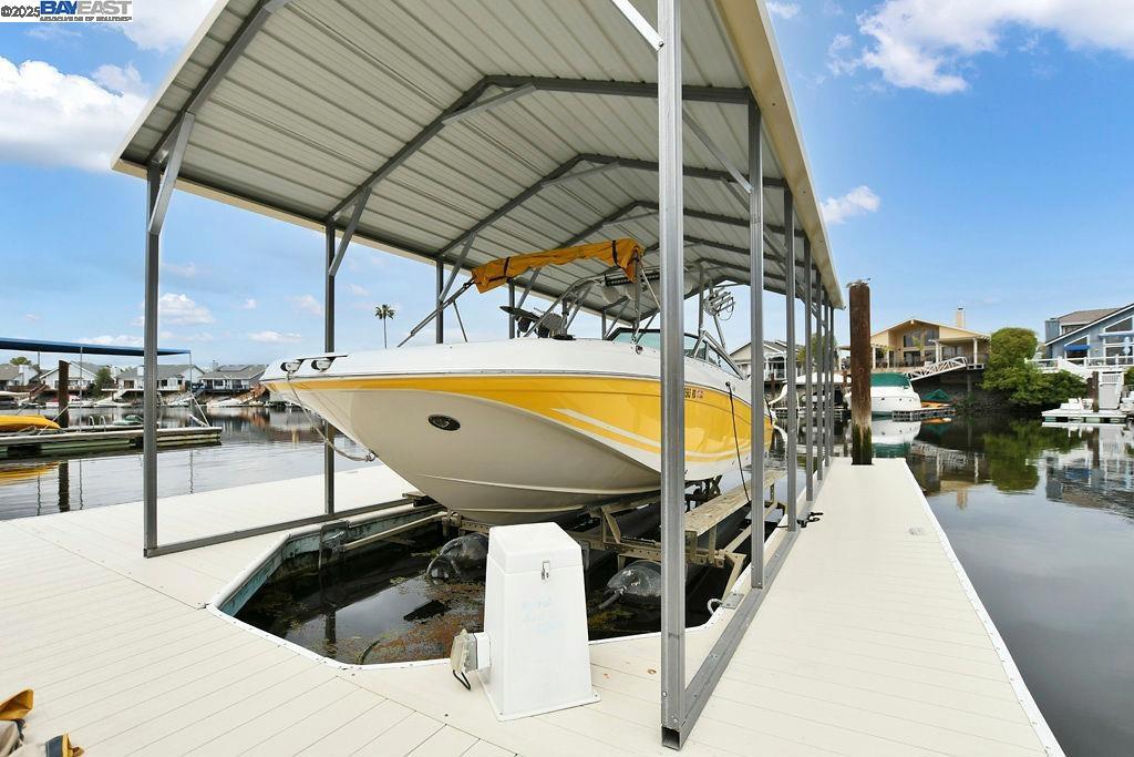 DELTA WATERFRONT ACCESS - Residential