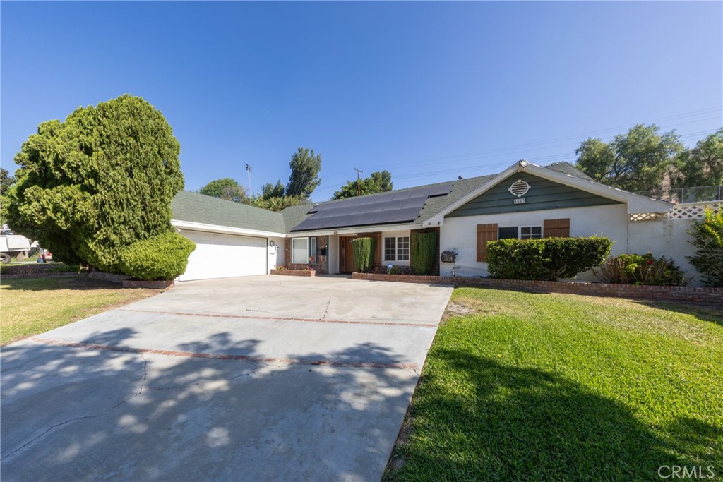 5553 Peacock Lane