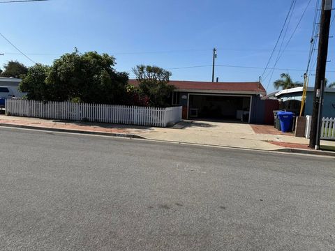 743 Iris Ave Imperial Beach CA 91932