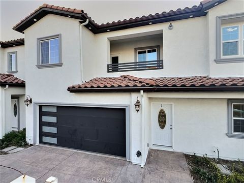 Photo of 15909 Merrill Ave #2, San Bernardino, CA 92335 (MLS # IV25252083) Photo of 15909 Merrill Ave #2, San Bernardino, CA 92335 (MLS # IV25252083)