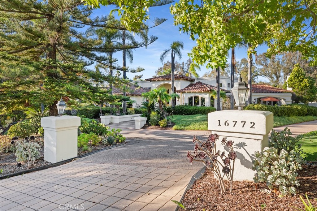 16772 Camino Sierra Del Sur