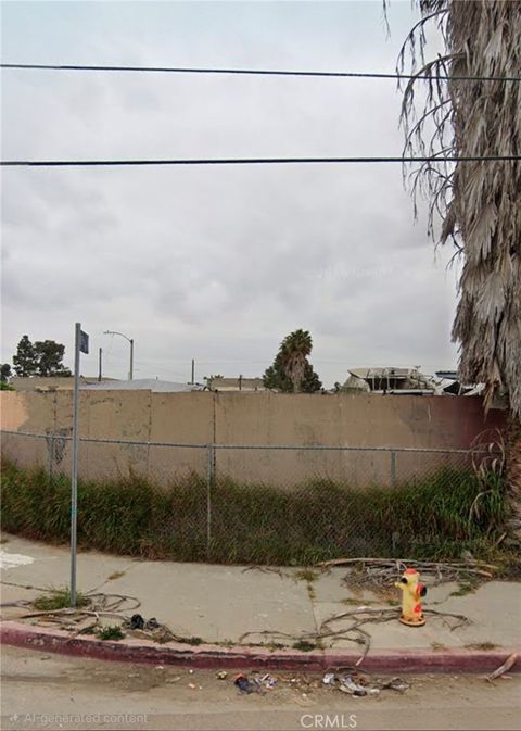 Photo of 12900 S Figueroa St, Los Angeles, CA 90061 (MLS # DW26077226)