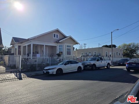 Photo of 610 E 24th Street, Los Angeles, CA 90011 (MLS # 26642977)