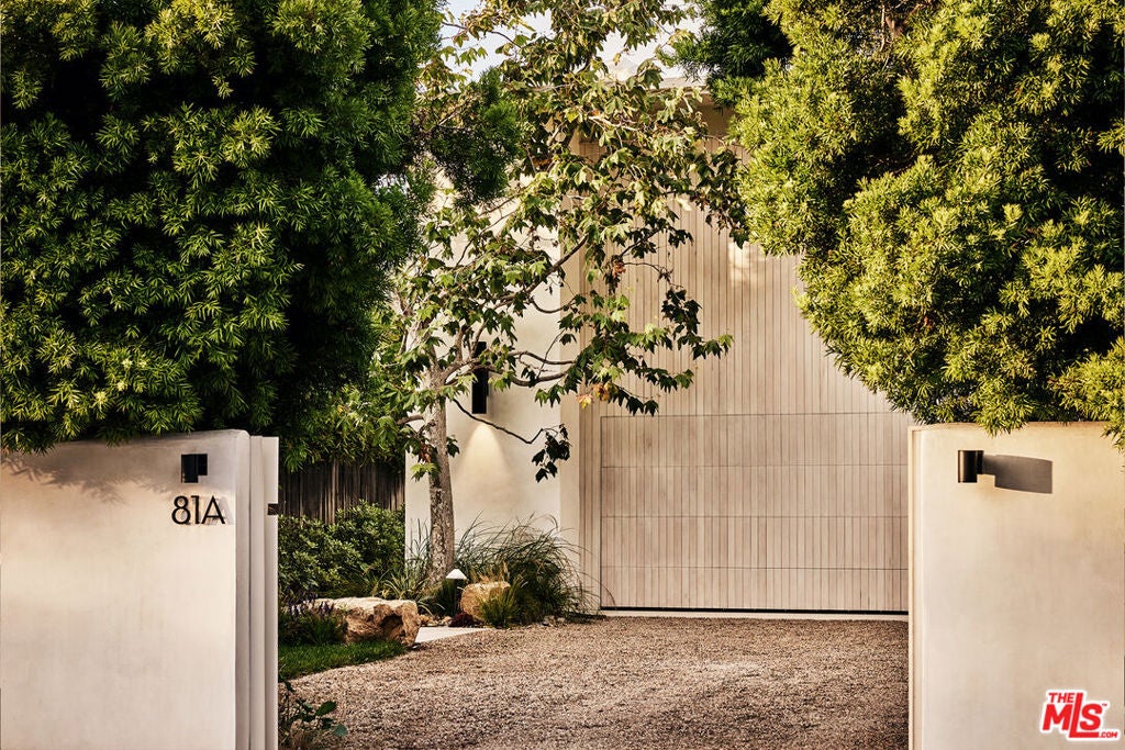 23515 Malibu Colony Road