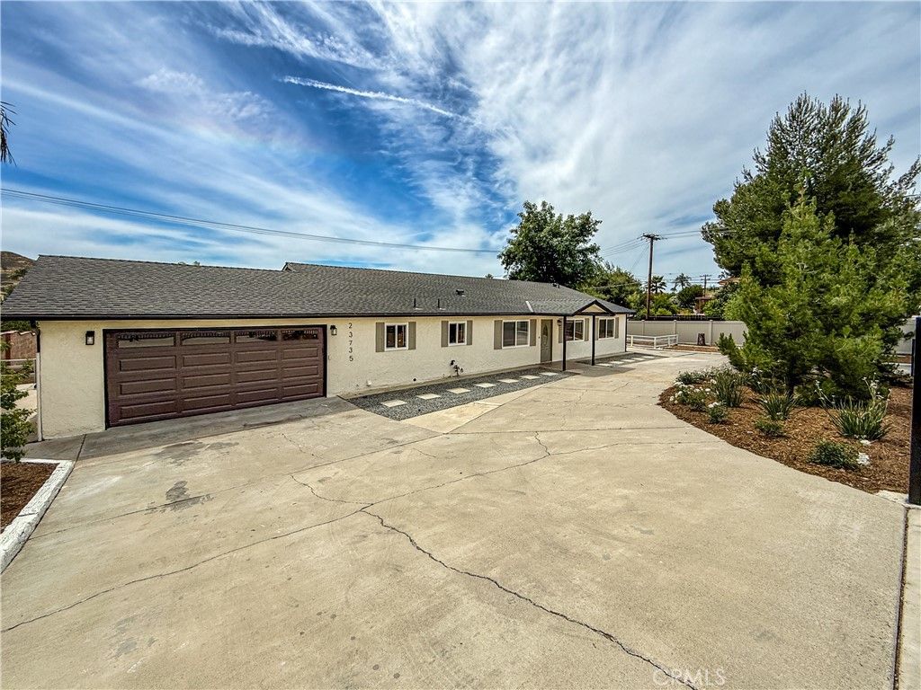 Photo of 23735 Vista Way, Menifee, CA 92587 (MLS # AR26082946)