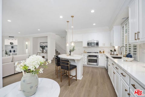 Tiny photo for 17 Mount Vernon, Irvine, CA 92620 (MLS # 26871439)