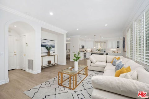 Tiny photo for 17 Mount Vernon, Irvine, CA 92620 (MLS # 26871439)