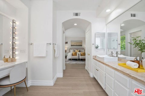 Tiny photo for 17 Mount Vernon, Irvine, CA 92620 (MLS # 26871439)