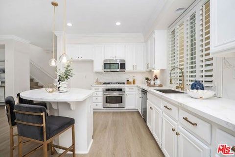 Tiny photo for 17 Mount Vernon, Irvine, CA 92620 (MLS # 26871439)