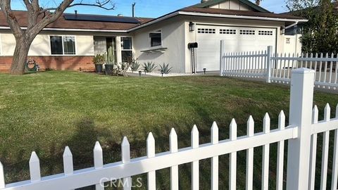 Photo of 3555 Dixie Ln, Riverside, CA 92503 (MLS # IG25249445) Photo of 3555 Dixie Ln, Riverside, CA 92503 (MLS # IG25249445)