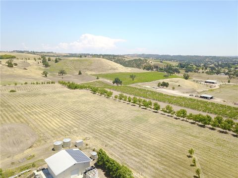 Tiny photo for 1340 Penman Springs Road, Paso Robles, CA 93446 (MLS # OC25021110)