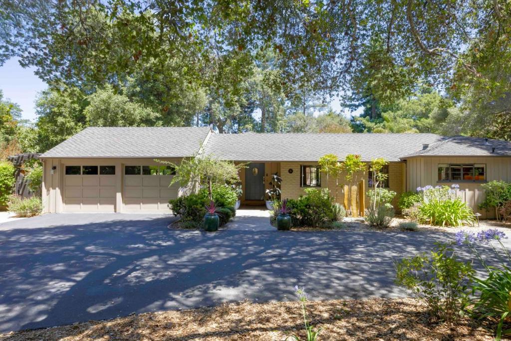 30 Catalpa Drive