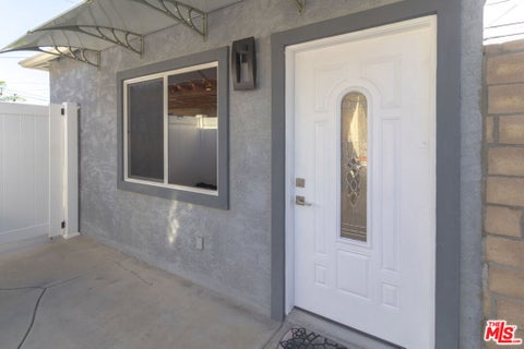 Photo of 1201 N Niagara ST #101, Burbank, CA 91505 (MLS # 26989437)