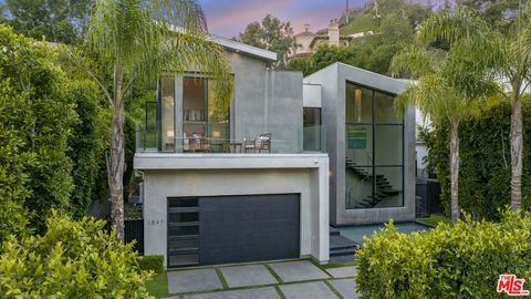 Photo of 1847 Coldwater Canyon Drive, Beverly Hills, CA 90210 (MLS # 26650873)