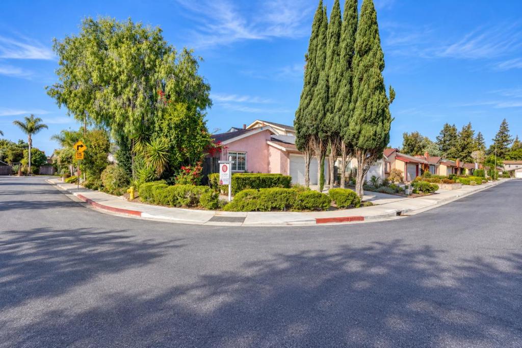 1819 Perrone Circle