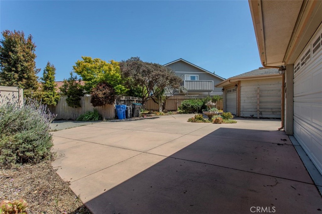 Properties 3 546 Diana Place