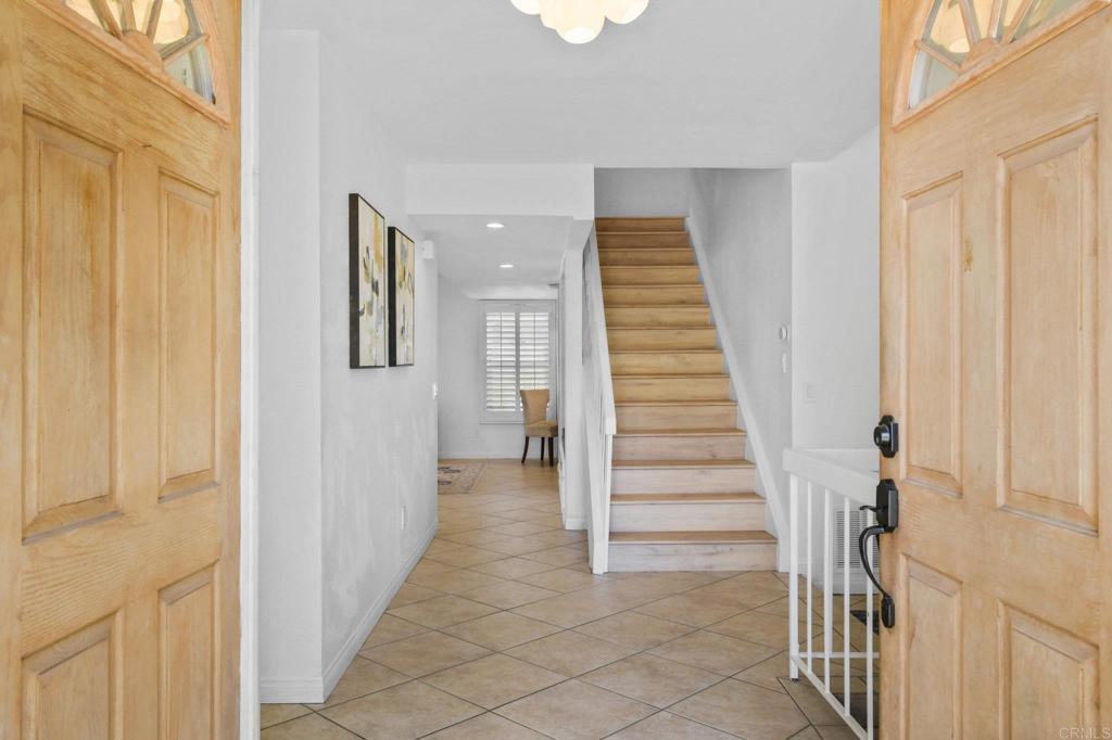 1002 Cholla Place