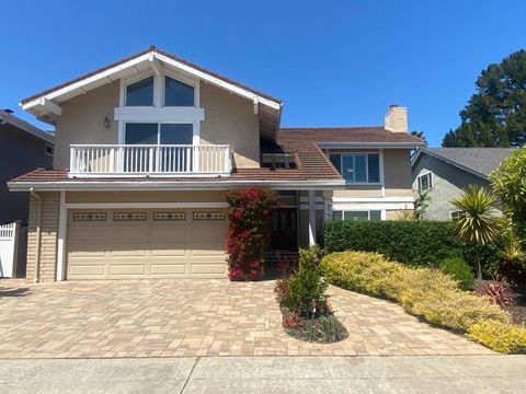 Photo of 852 Arcturus Circle, Foster City, CA 94404 (MLS # ML82032938)