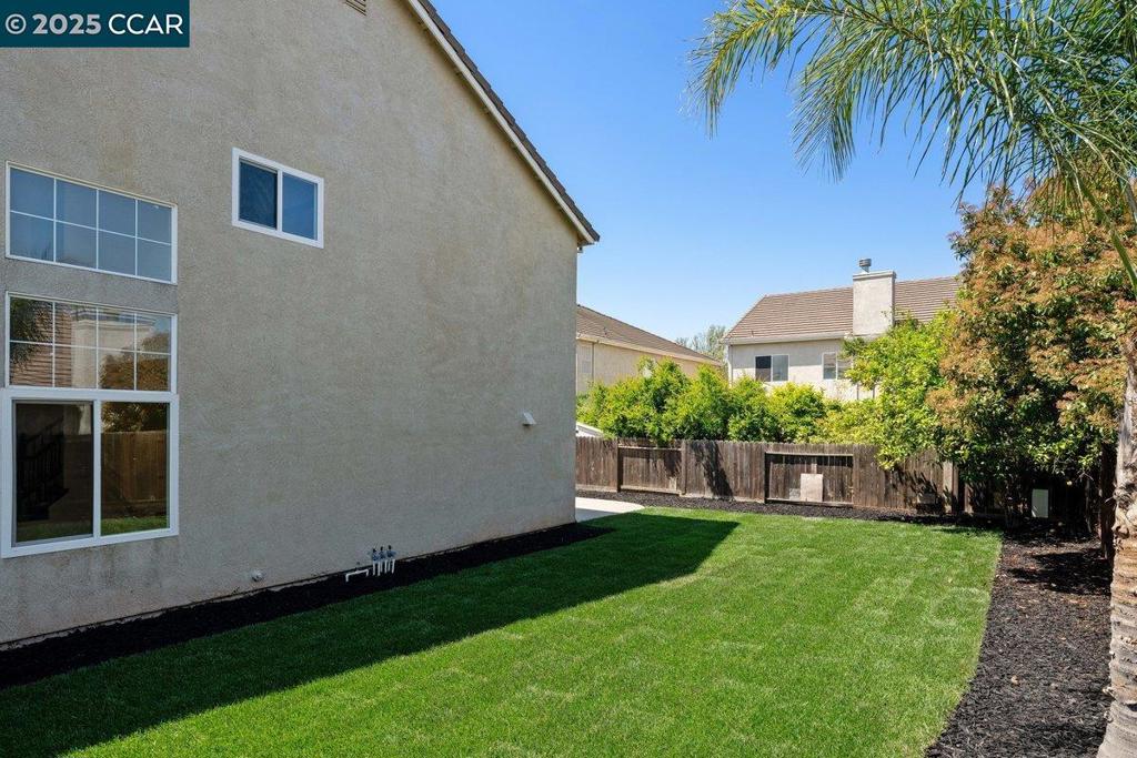 TRACY PARK - Residential