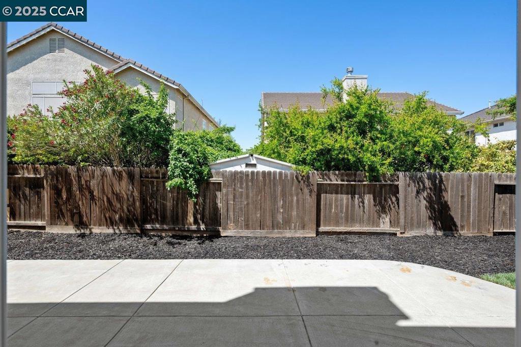 TRACY PARK - Residential