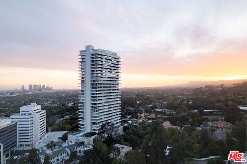 Photo of 9255 Doheny Road #606, West Hollywood, CA 90069 (MLS # 26853819)