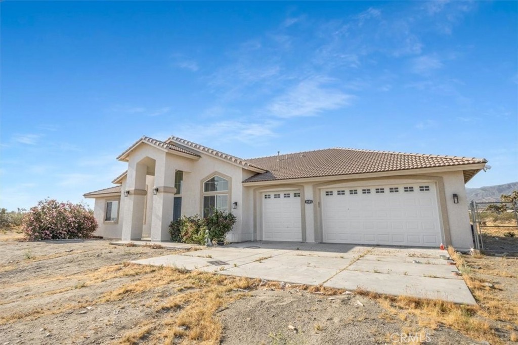 1485 La Mesa