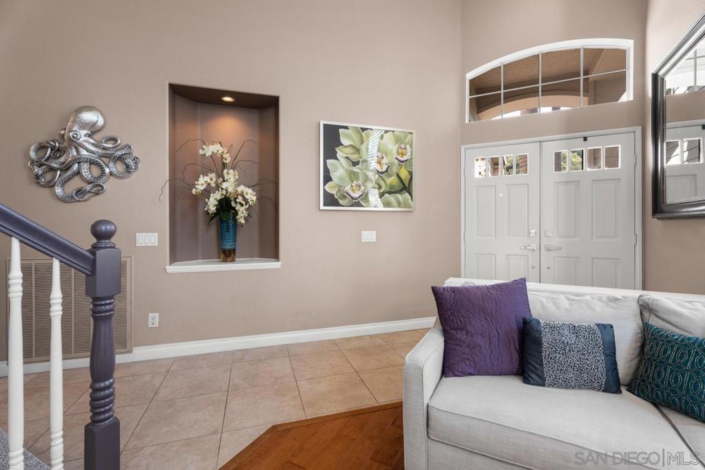 12425 Caminito Valioso