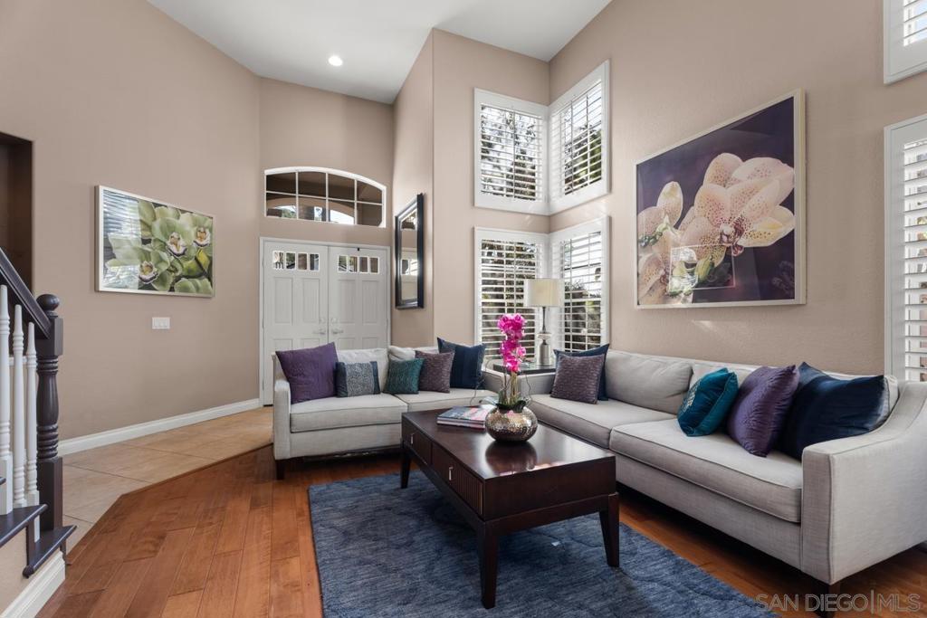 12425 Caminito Valioso