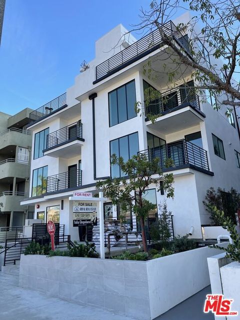 Photo of 9842 Vidor Drive Dr #102, Los Angeles, CA 90035 (MLS # 25560023) Photo of 9842 Vidor Drive Dr #102, Los Angeles, CA 90035 (MLS # 25560023)