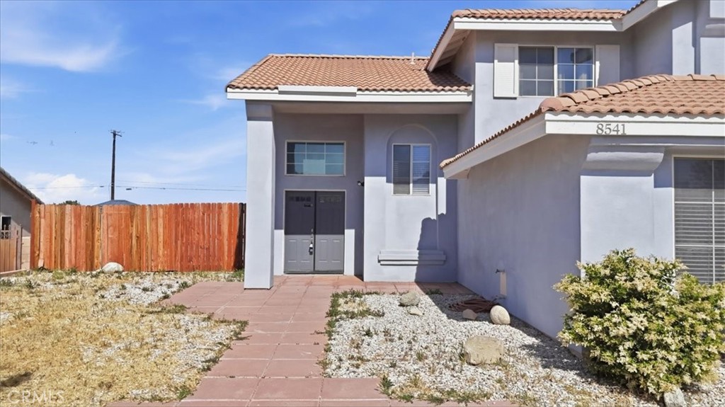 8541 Dove Creek