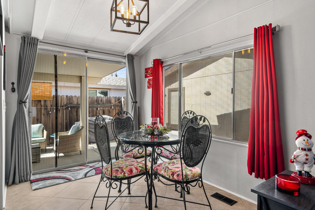 Desert Grove - Residential