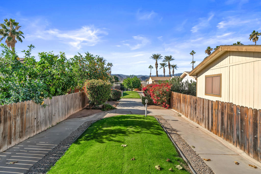 Desert Grove - Residential