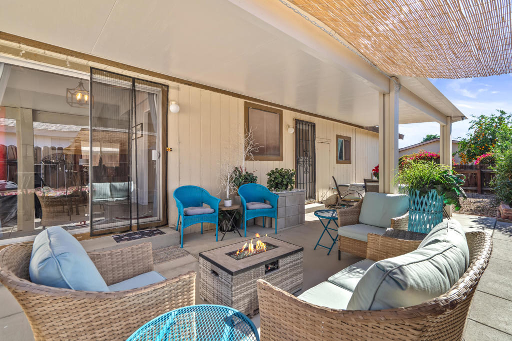 Desert Grove - Residential