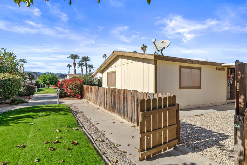 Desert Grove - Residential