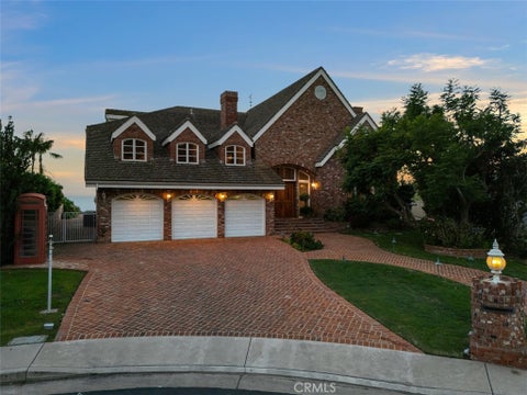 Photo of 1464 Via Cresta, Pacific Palisades, CA 90272 (MLS # SB26204444)