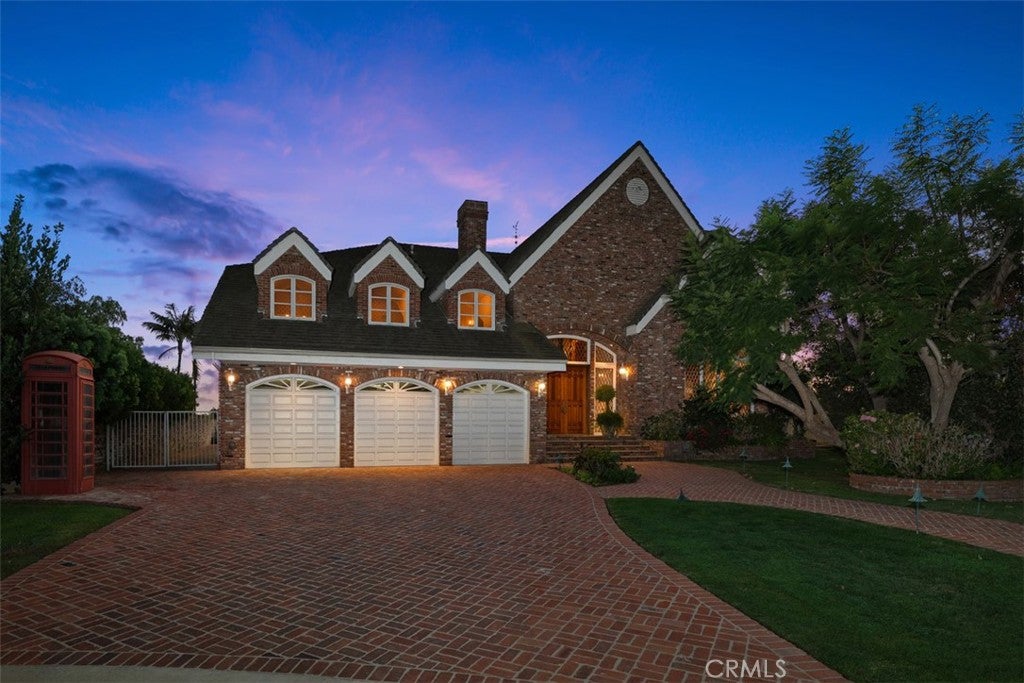 1464 Via Cresta