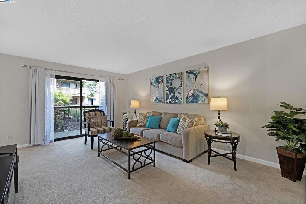 420 N Civic Dr 101