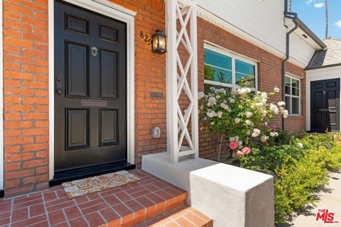 Photo of 829 Idaho Avenue, Santa Monica, CA 90403 (MLS # 26853061)