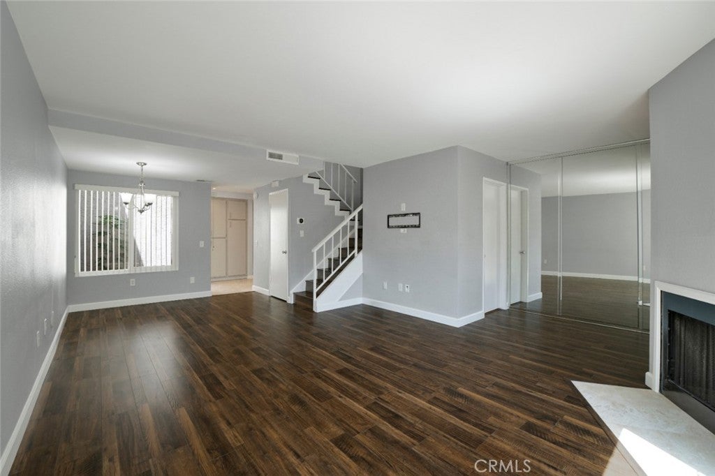 21901 Dupont Street 19