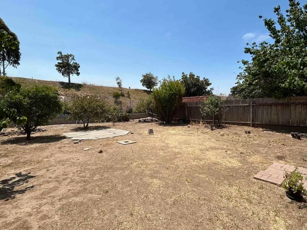 San Diego, California 92139, United States, 4 Bedrooms Bedrooms, ,3 BathroomsBathrooms,Residential,Active,165298