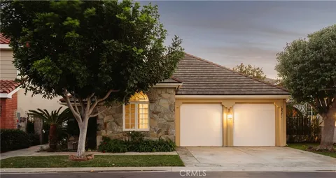 19371 Woodlands Ln, Huntington Beach, CA 92648 - MLS#: PW25256755