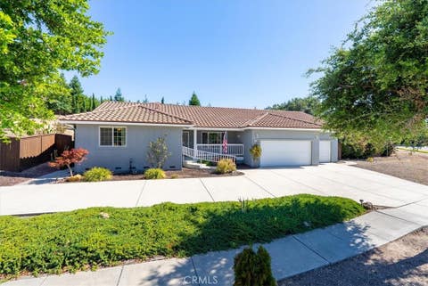 Photo of 676 Red Cloud RD, Paso Robles, CA 93446 (MLS # NS26124981)