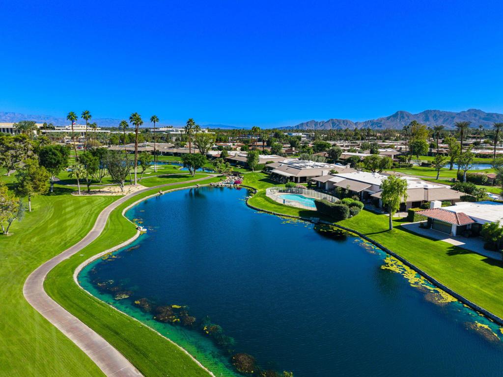 The Springs C.C. - Residential