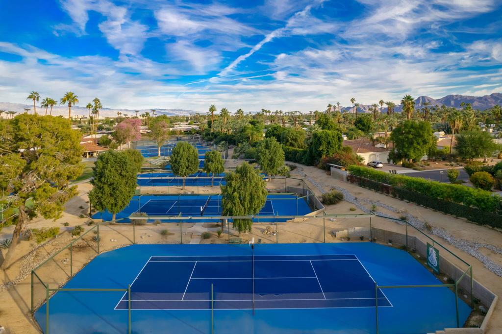 The Springs C.C. - Residential