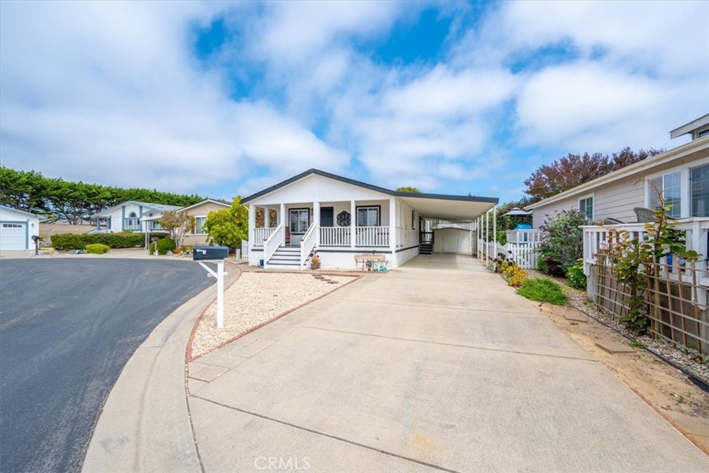765 Mesa View Drive 216