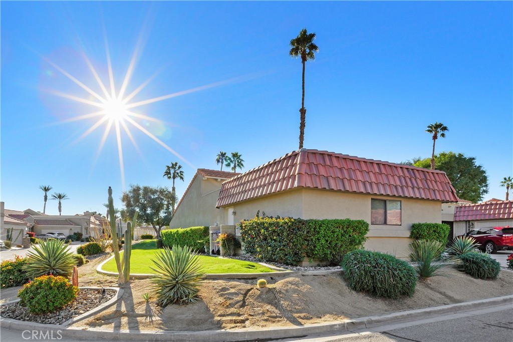 Properties 2 41670 Resorter Boulevard