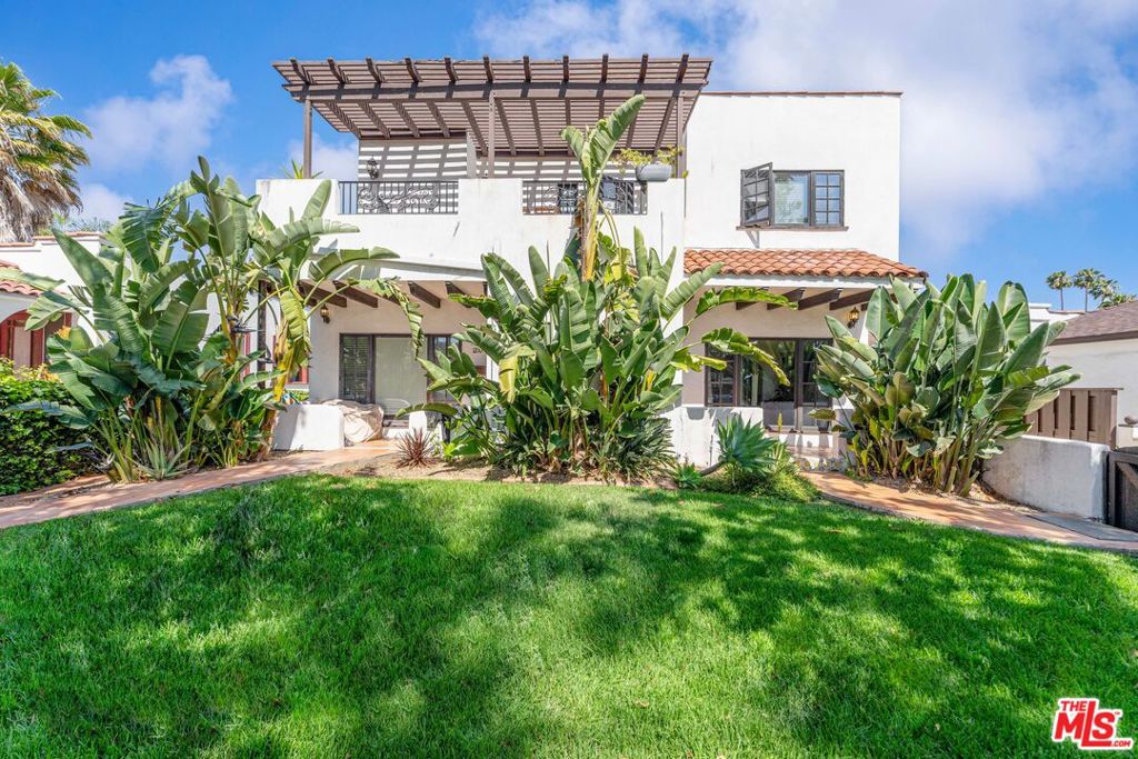 1208 Poinsettia Drive