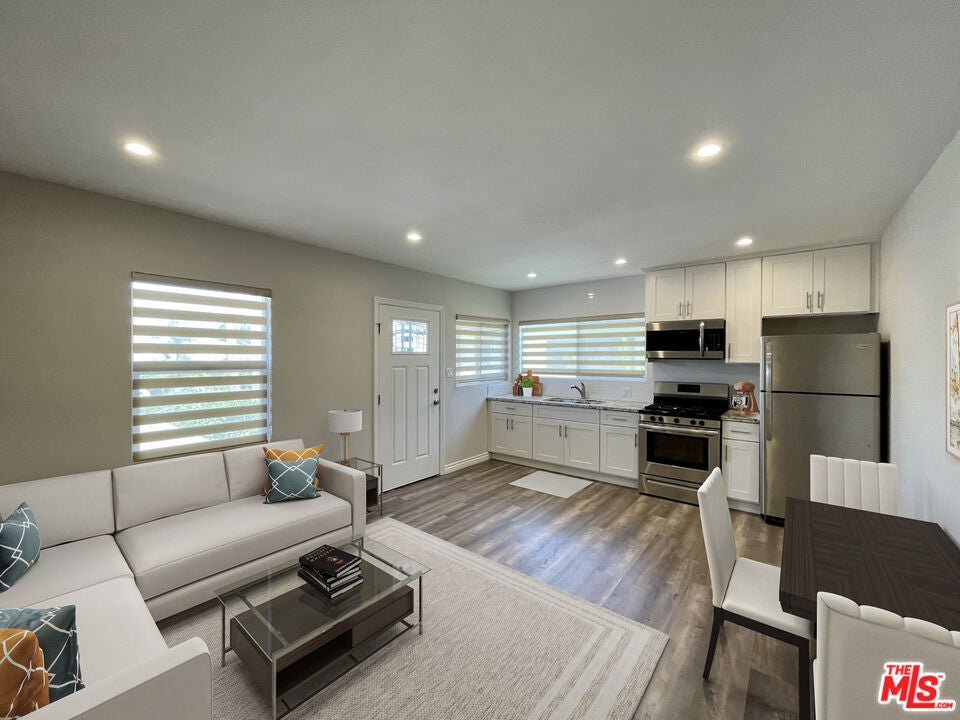 2012 S Holt Avenue